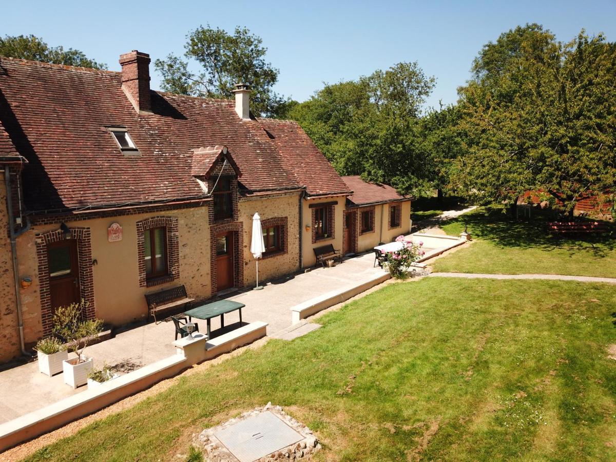 Les Gites De La Maison Lierue Thiron-Gardais Luaran gambar